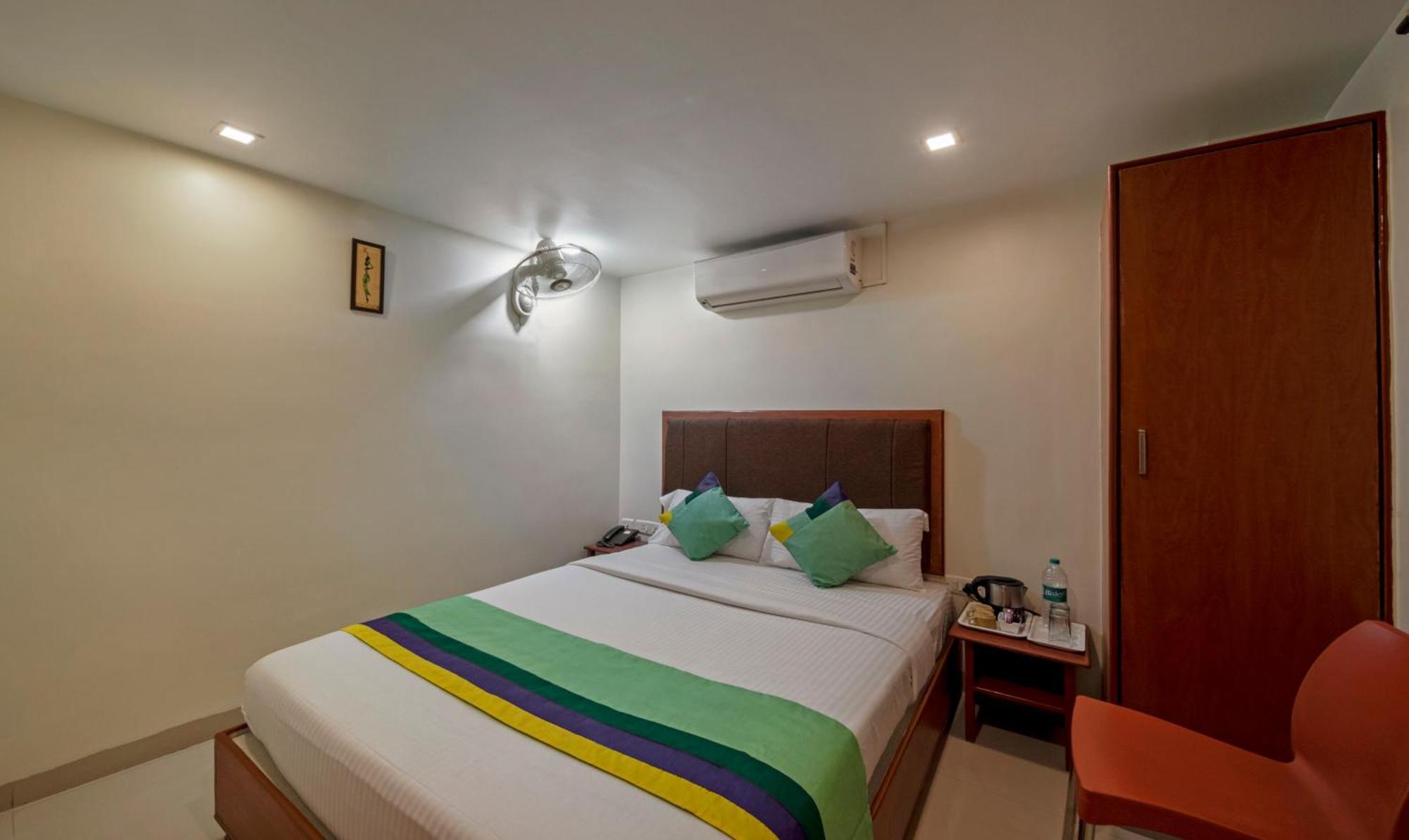 Treebo Sam Residency Hotel Coimbatore Exterior photo