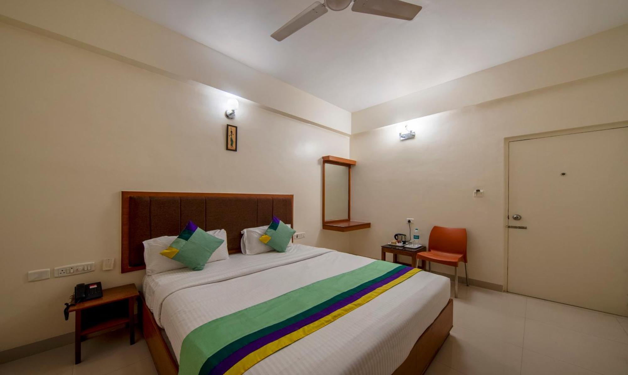 Treebo Sam Residency Hotel Coimbatore Exterior photo