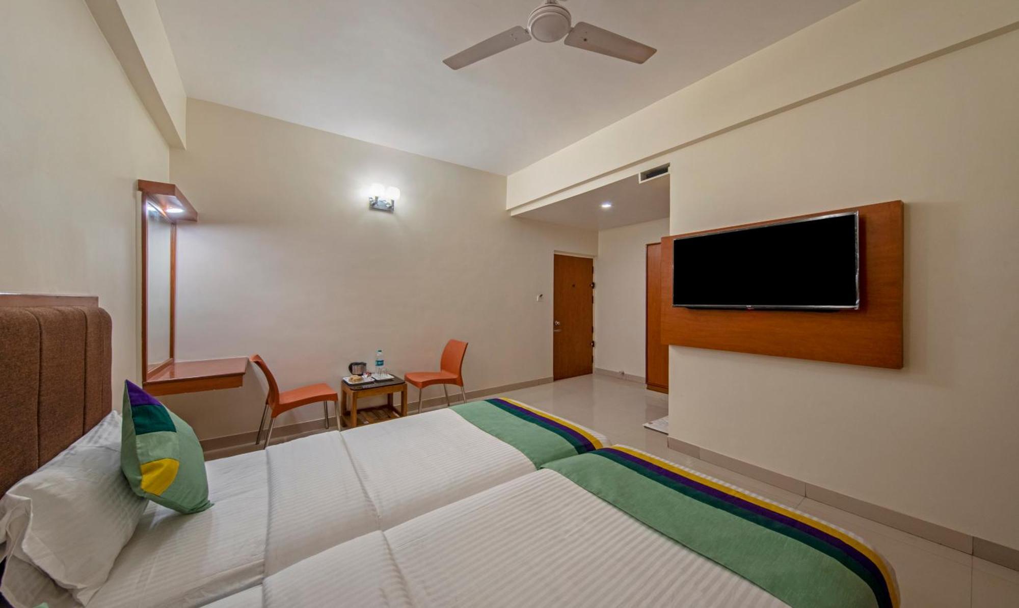 Treebo Sam Residency Hotel Coimbatore Exterior photo