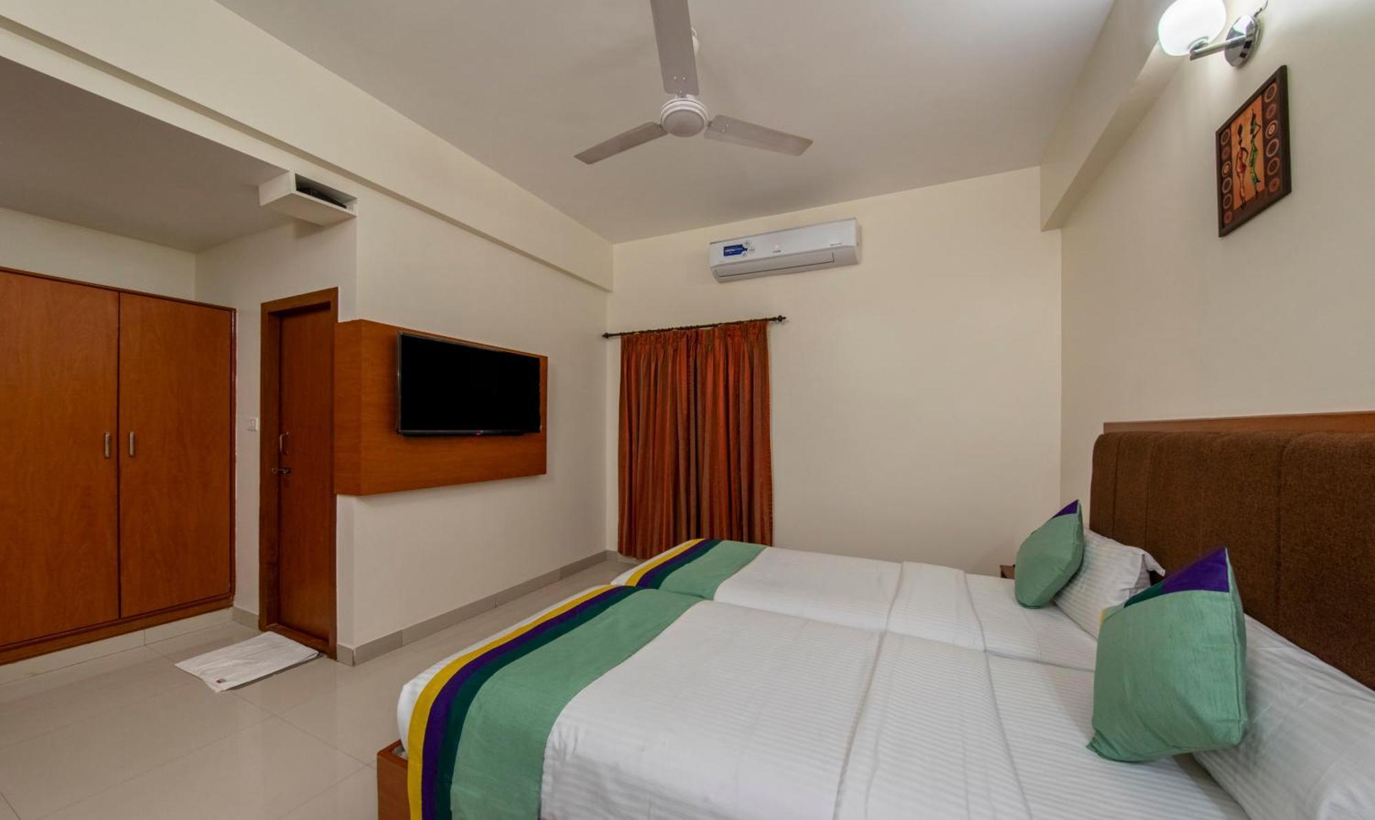 Treebo Sam Residency Hotel Coimbatore Exterior photo