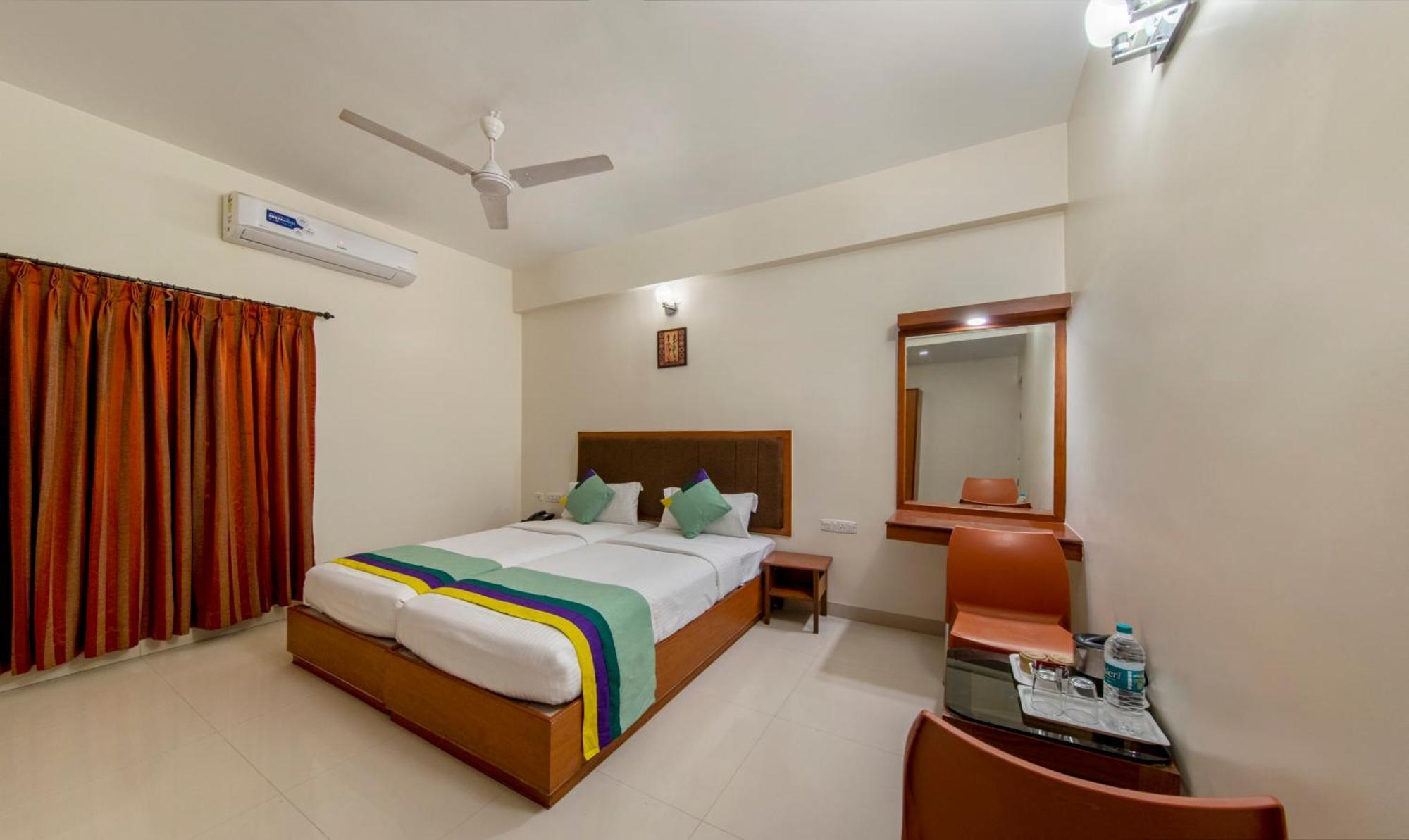 Treebo Sam Residency Hotel Coimbatore Exterior photo