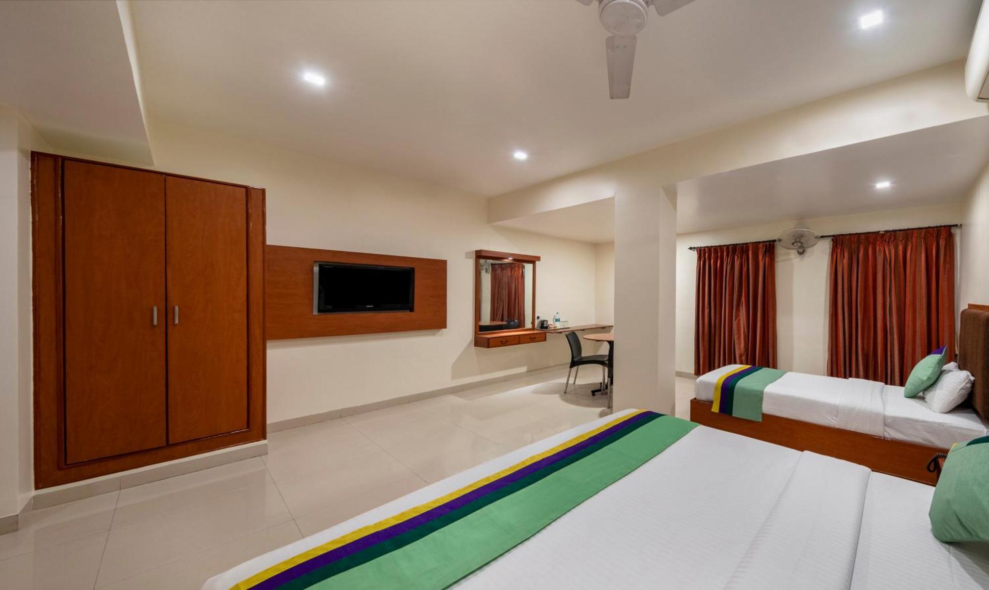 Treebo Sam Residency Hotel Coimbatore Exterior photo