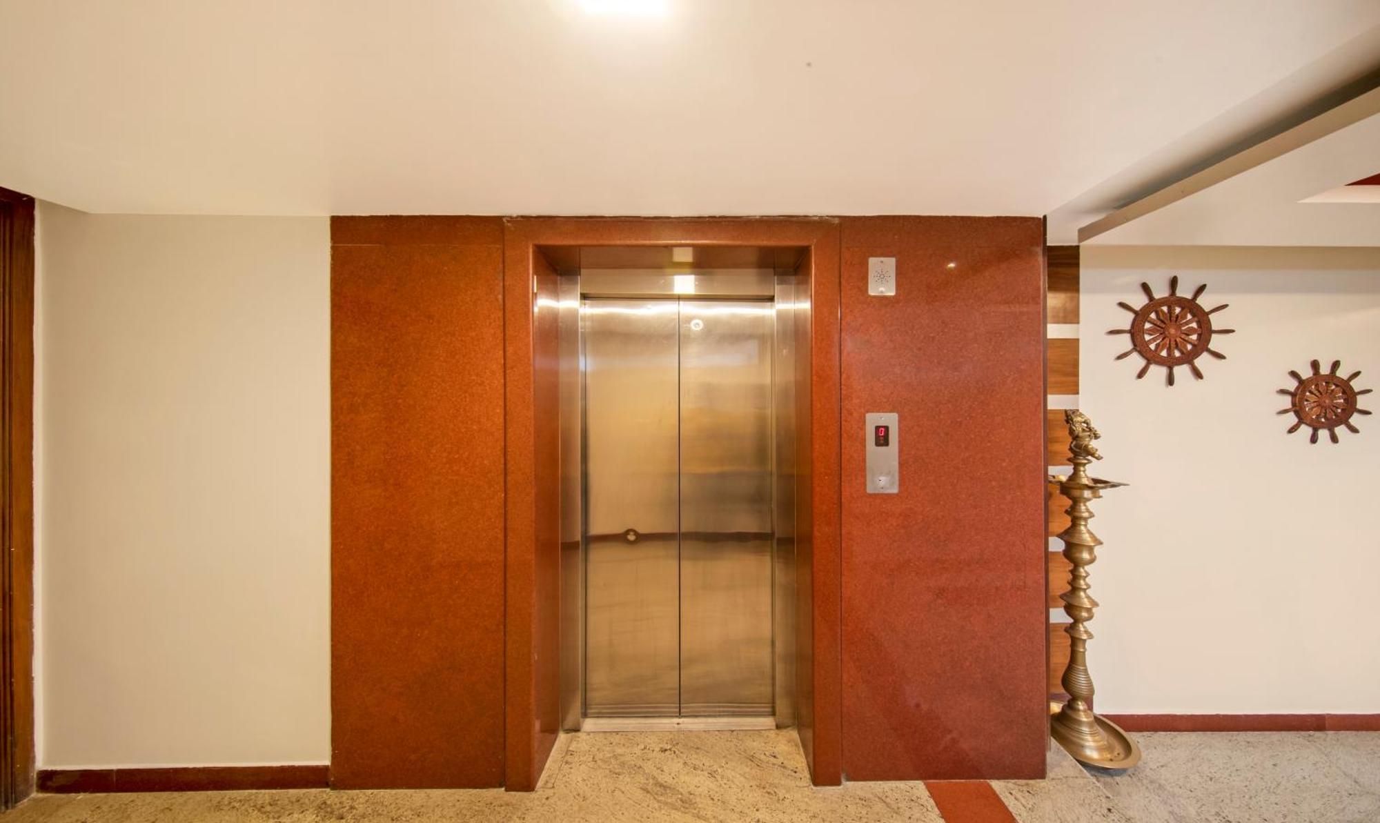 Treebo Sam Residency Hotel Coimbatore Exterior photo