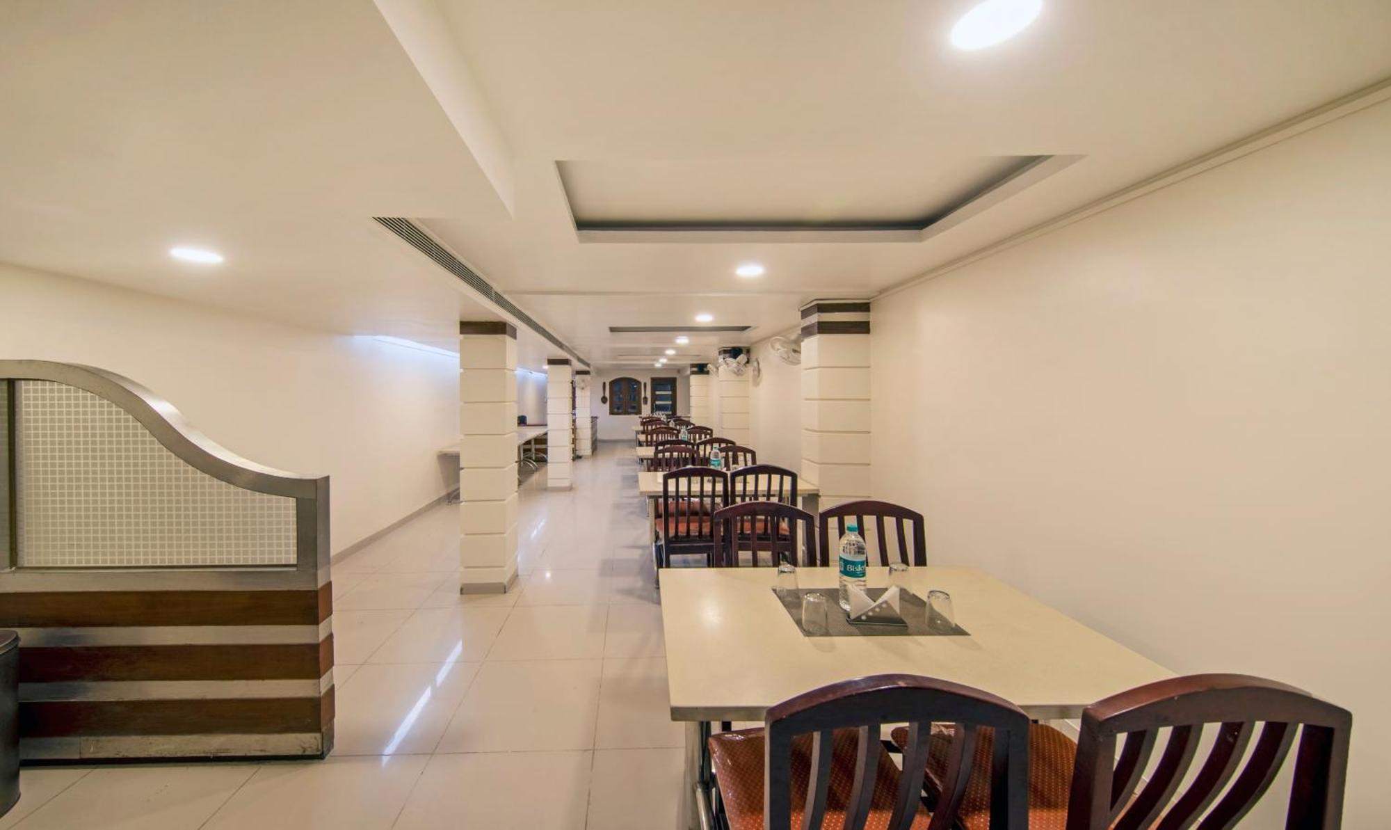 Treebo Sam Residency Hotel Coimbatore Exterior photo